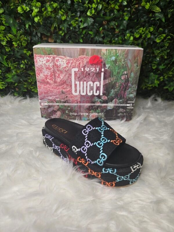 Black Flatform Slides size 5