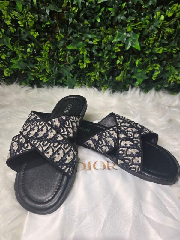Printed Slides size 7 wide fit