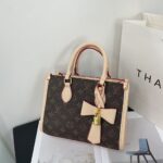 Square printed bow bag - Image 4