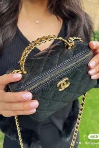 Gold Detail Quilted Bag