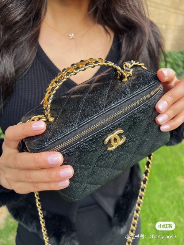 Gold Detail Quilted Bag