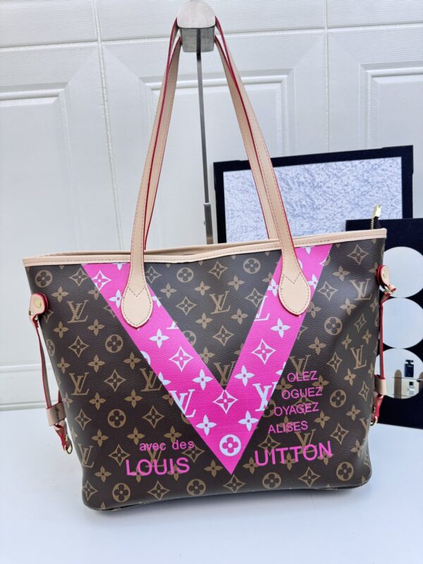 Pink or Blue Shopper NeverFal - Image 2