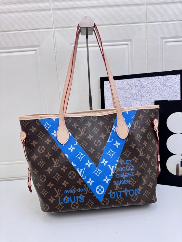 Pink or Blue Shopper NeverFal - Image 3