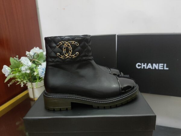 Real Leather Quilted boot - Image 2