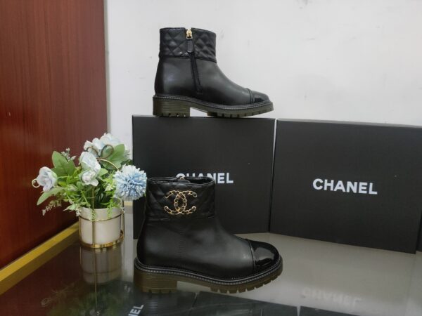 Real Leather Quilted boot - Image 3