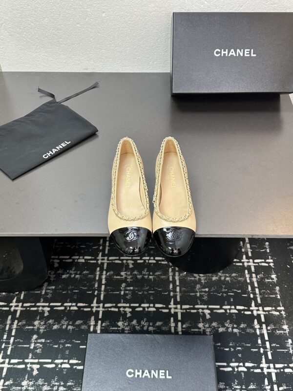 Chain Block Low Heel - Image 3