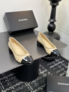 Chain Block Low Heel - Image 2