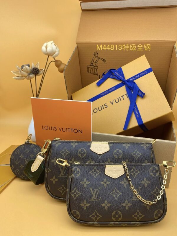 Clasic Multi pouch bag
