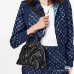 Solid Black mini alma - Image 3