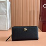 simple solid colour purse