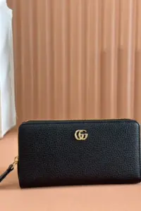 simple solid colour purse