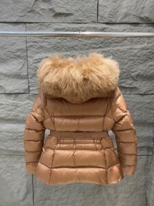 shaggy fur MoC coat - Image 6