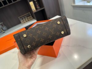 Leather Flap Bag - Image 2