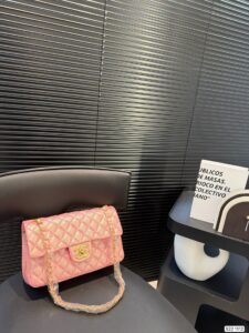 Mermaid iridescent quilted CoCo - Image 3