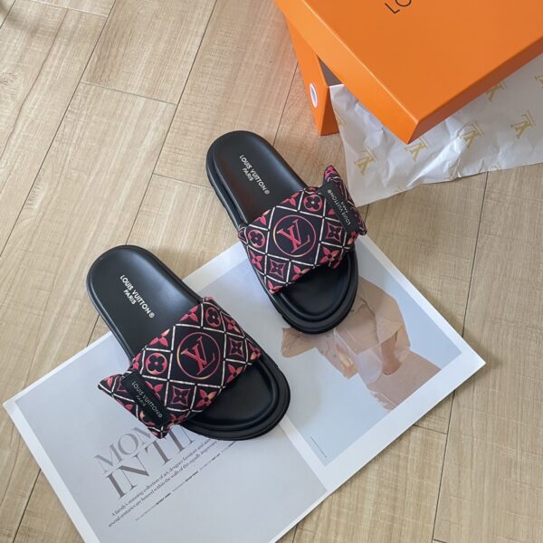 pillow slides - Image 2