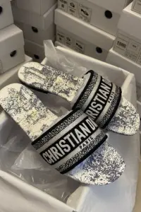 3 colours CD embroidered Slides