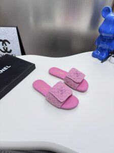 knitted CoCo - Image 3