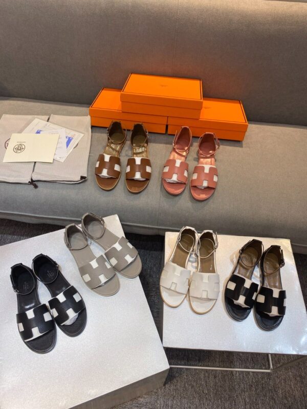 H sandal
