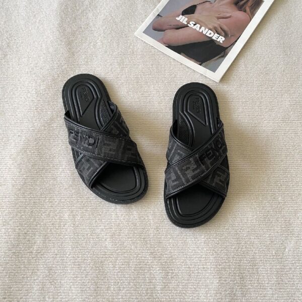 FF solid black