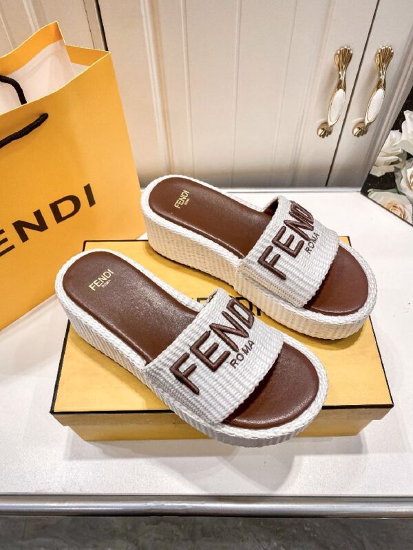 wicker wedge