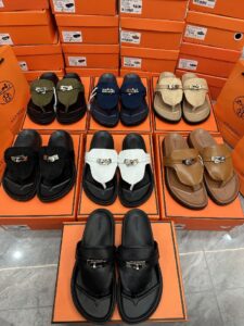 twist lock H sandals