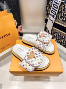 pocket pillow slide - Image 3