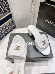 black and whitw CoCo flap - Image 3