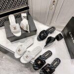 black and whitw CoCo flap