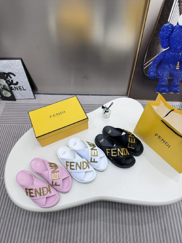 F platform sandal