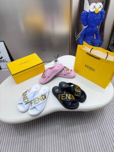 F platform sandal - Image 4