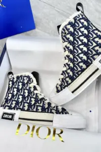 CD navy,beige,green. hi tops