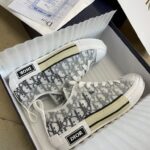 4 colour options cd low