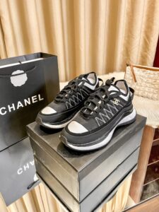 Black and white contrast CoCo trainers - Image 3