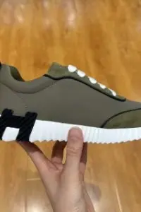 3 colour options H Trainer