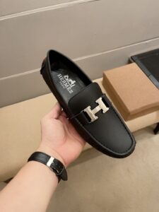 3 colour options H loafters - Image 2