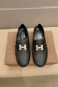 3 colour options H loafters