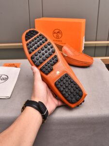 orange or white Loafter - Image 3