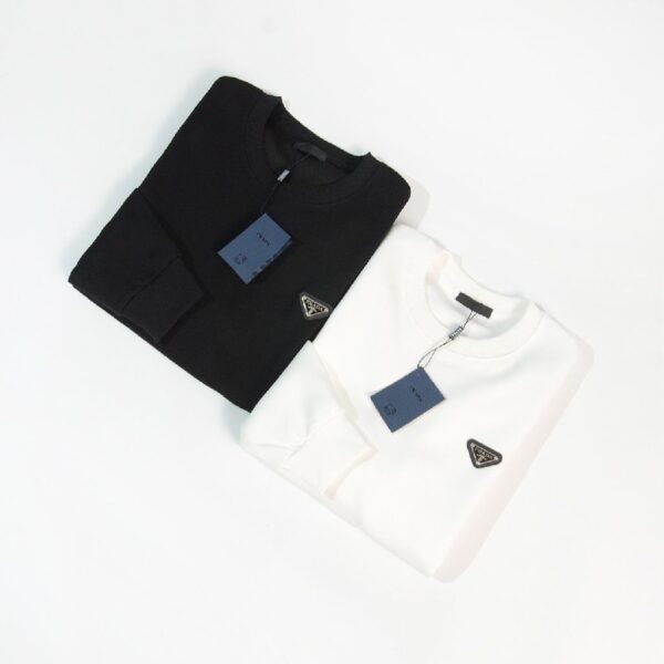 Pr@ jumpers - Image 1