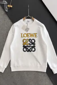 Lo€W€ jumper