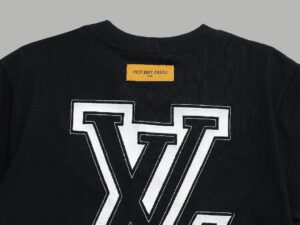louisss tee - Image 3