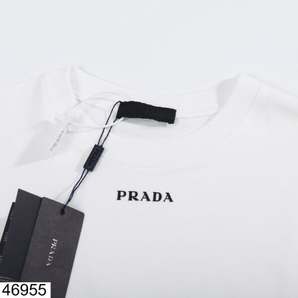 simple stylish tee - Image 2